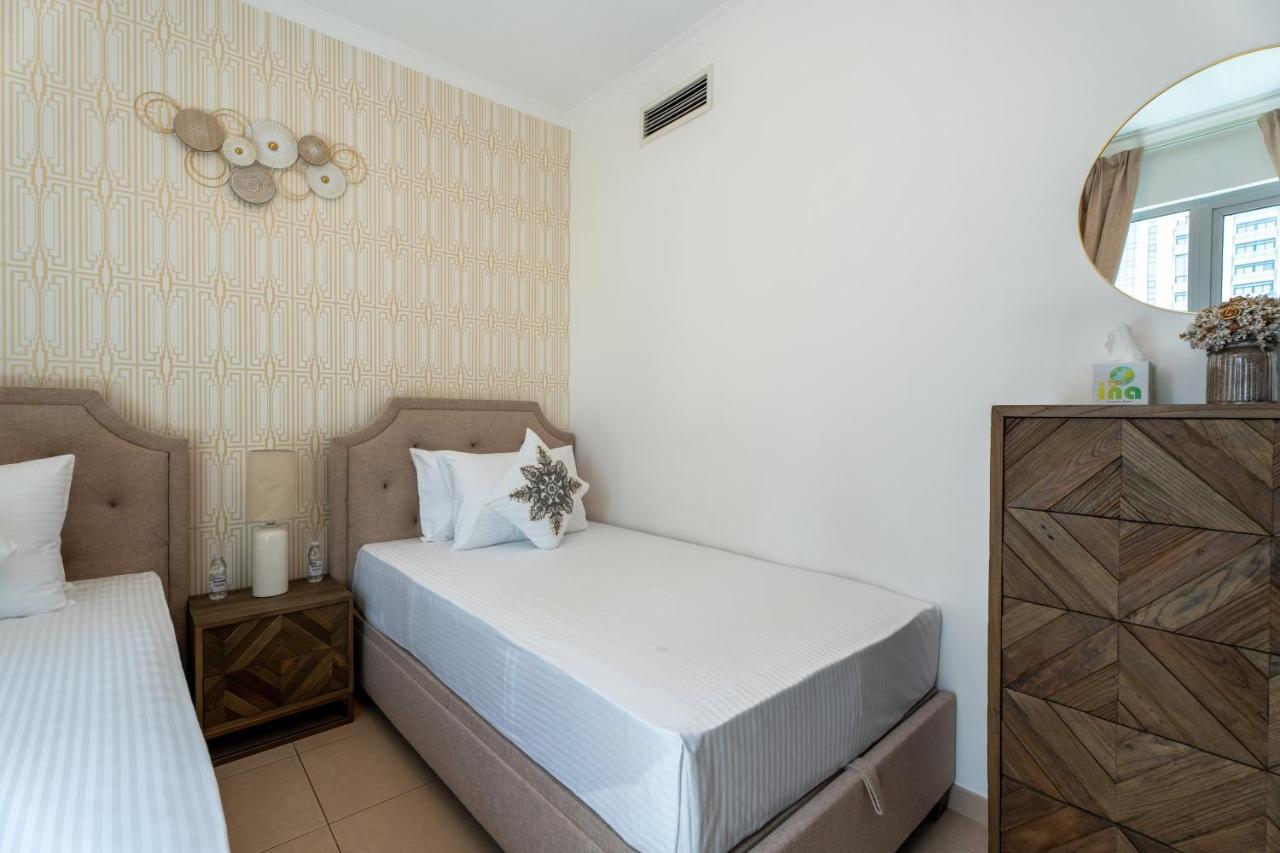 Ina Homes - Residences Tower 1 Upper Floor * Dubai